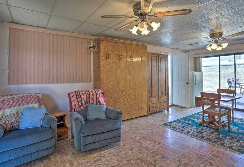 Cozy Yuma Retreat W/ Furnished Patio & Grill!