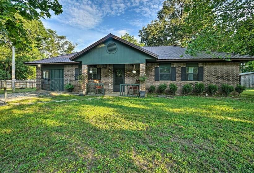 Deer Camp Run Escape W/ Hot Tub & Game Room