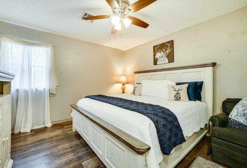 Deer Camp Run Escape W/ Hot Tub & Game Room