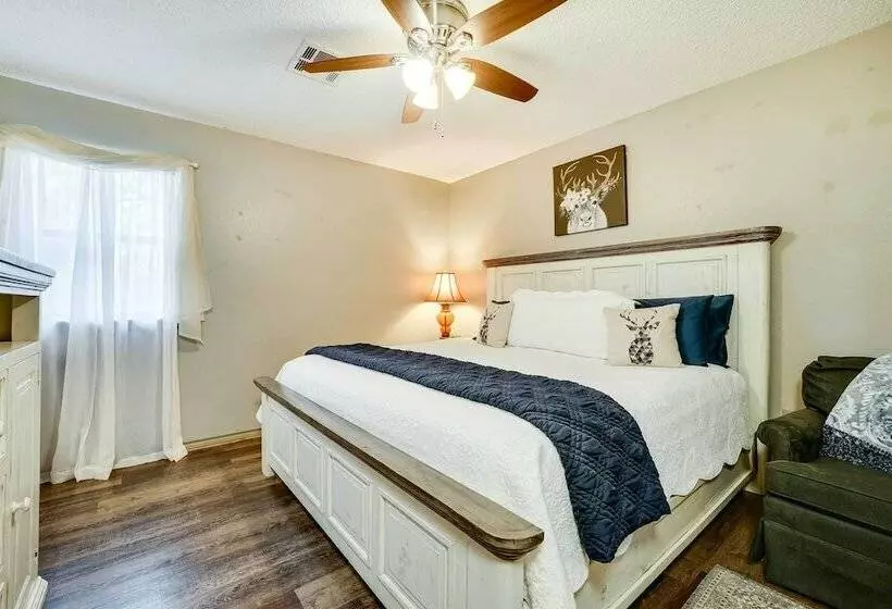 Deer Camp Run  Escape W/ Hot Tub & Game Room