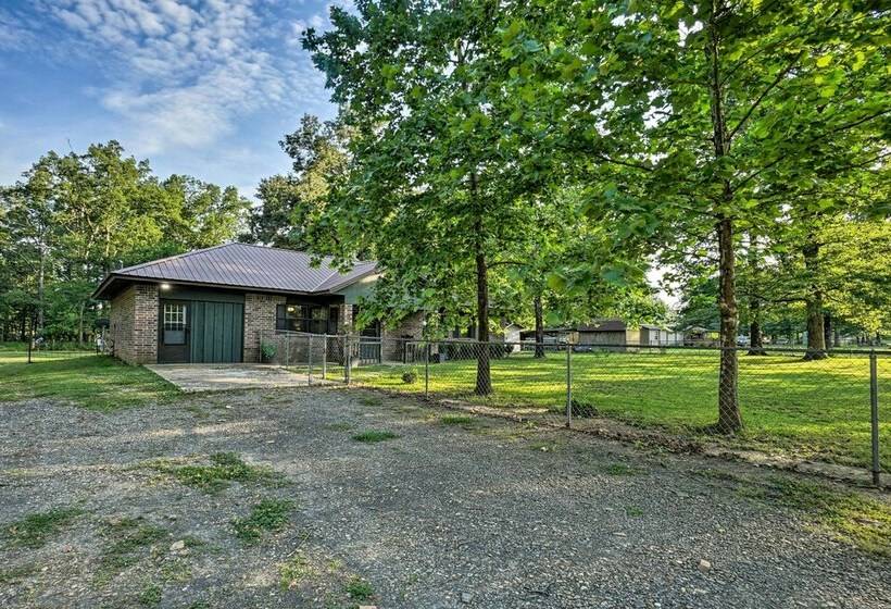 Deer Camp Run Escape W/ Hot Tub & Game Room