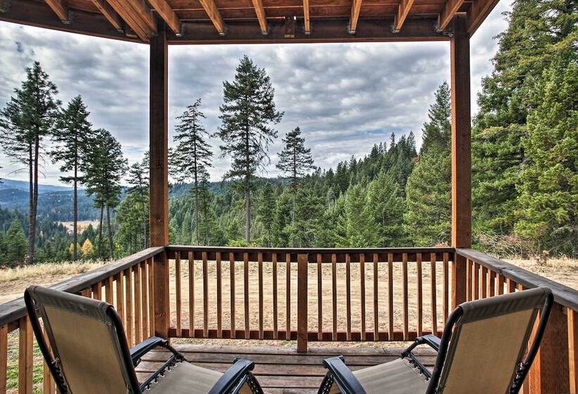 Coeur D Alene Nature Retreat W/ Stunning Views!