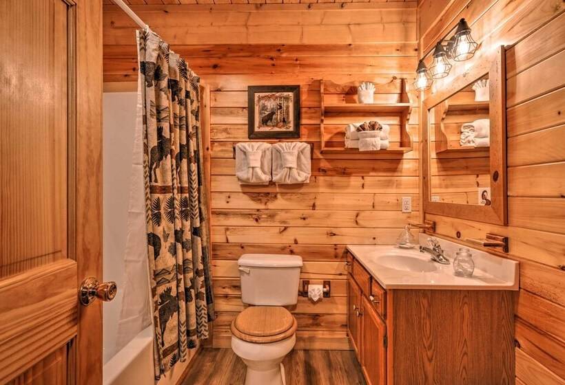 Douglas Lake Cabin W/ Boat Ramp & Water Access!