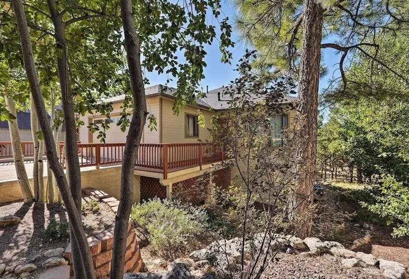Spacious Flagstaff Home With Fire Pit & Game Room!