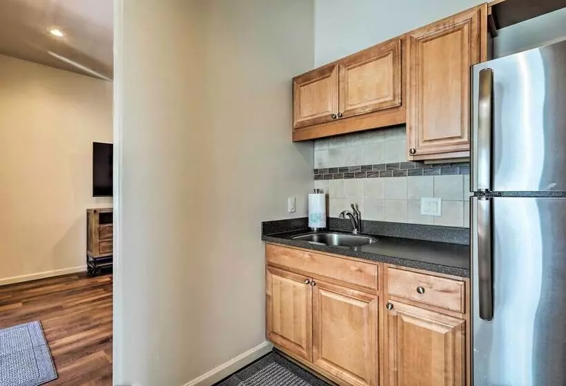 Spacious Flagstaff Home With Fire Pit & Game Room!