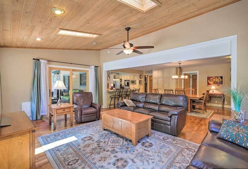 Flagstaff Mountain Oasis W/ Hot Tub: 2 Mi To Dtwn!