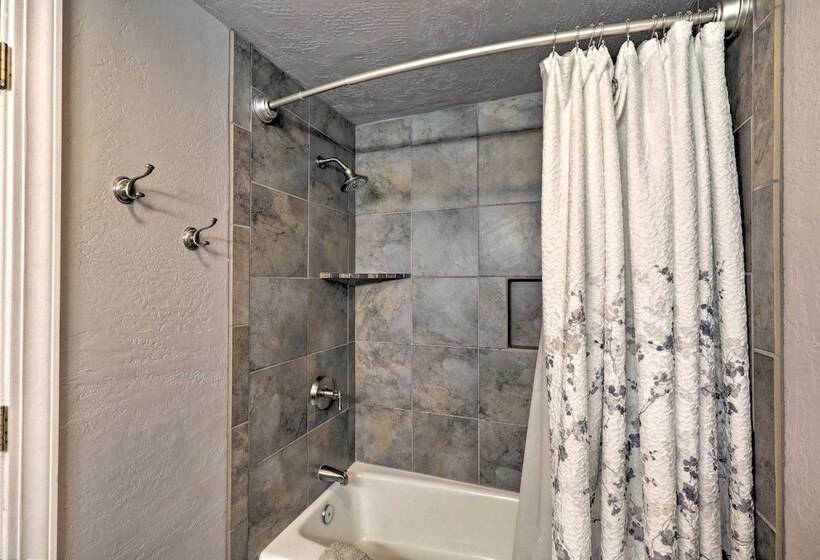 Flagstaff Mountain Oasis W/ Hot Tub: 2 Mi To Dtwn!