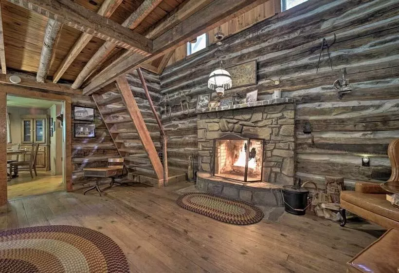 Historic Cabin: Grill & Hiking Trail Access!