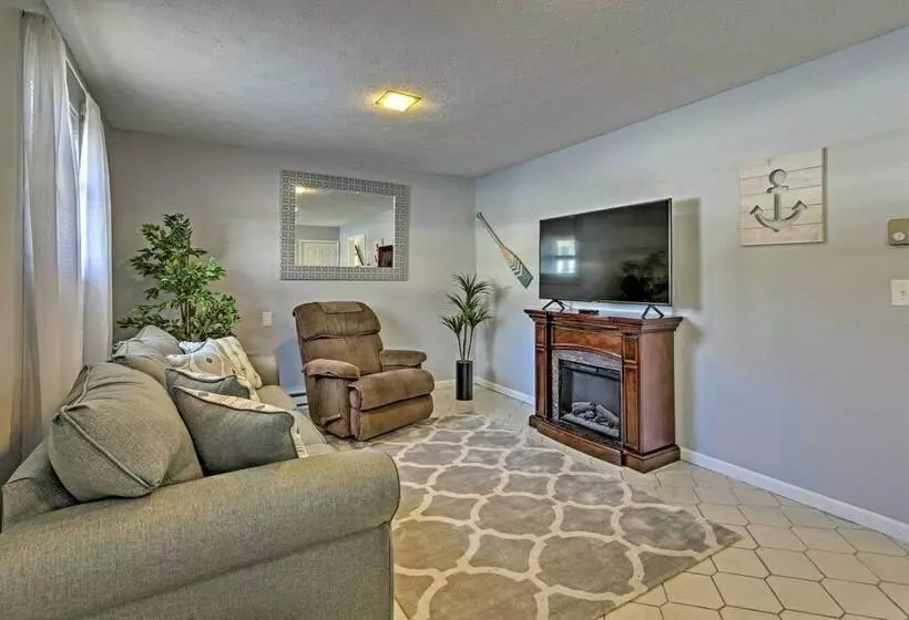 Huntsville Home: Walk To Indian Lake & Pew Island!