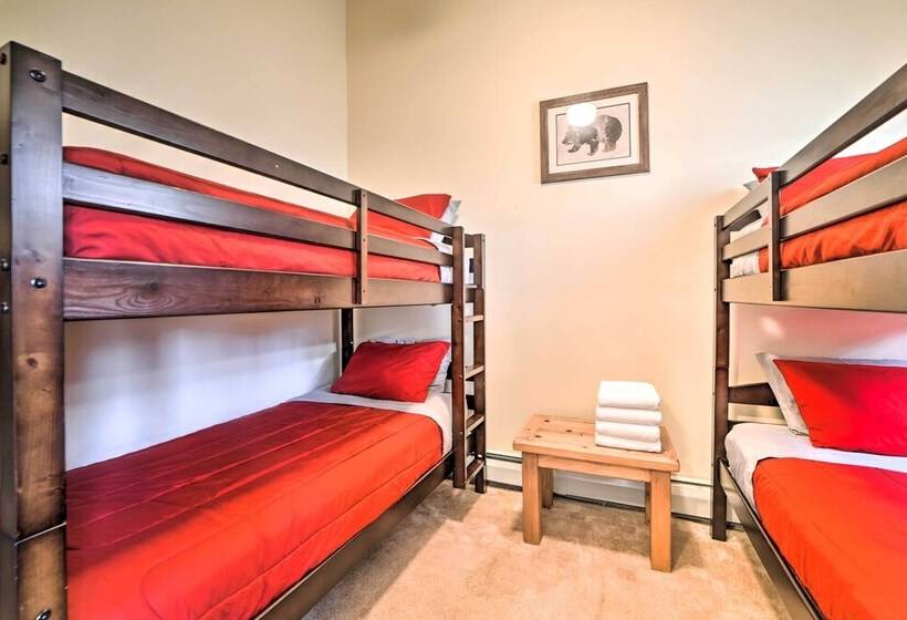 Lake Harmony Home W/ Deck 3 Mi To Ski Slopes!