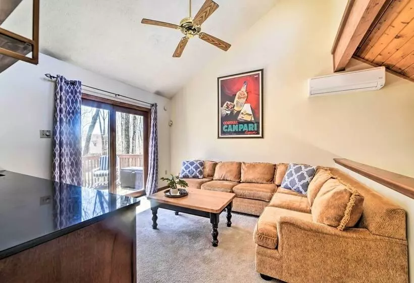 Lake Harmony Home W/ Deck   3 Mi To Ski Slopes!