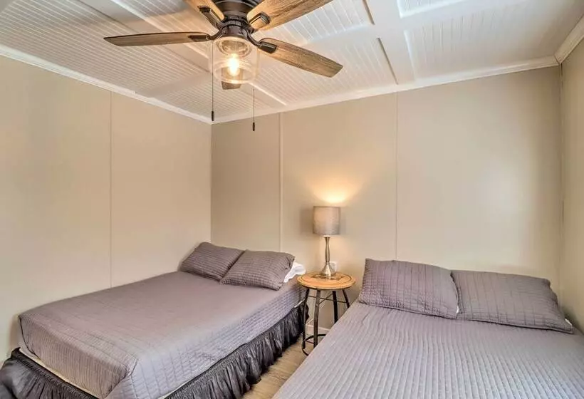 Lakefront Greers Ferry Cabin W/ Covered Boat Slip!