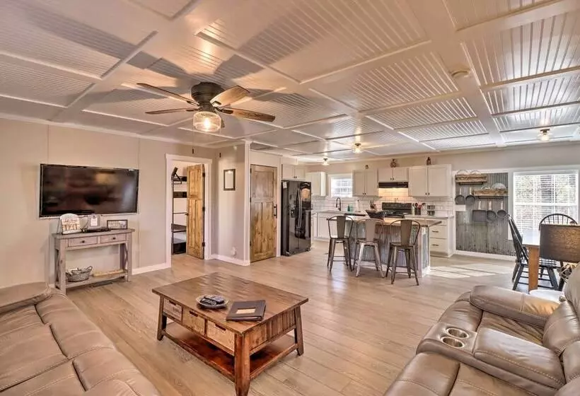 Lakefront Greers Ferry Cabin W/ Covered Boat Slip!