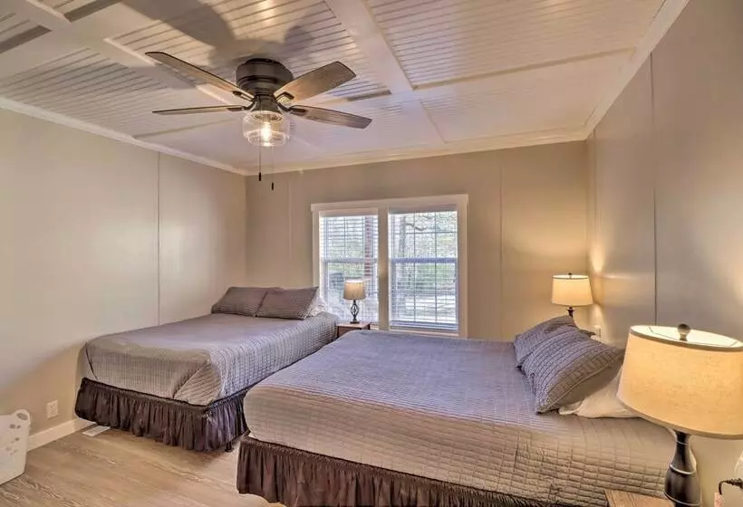 Lakefront Greers Ferry Cabin W/ Covered Boat Slip!