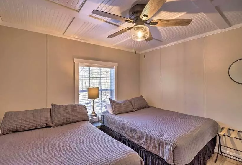 Lakefront Greers Ferry Cabin W/ Covered Boat Slip!