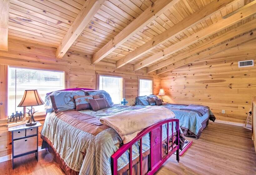 Large Cabin W/ Deck Overlooking Norfork Lake!