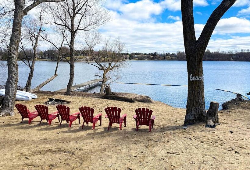 Dock, Hot Tub & Game Room: Luxe Lake Latoka Home