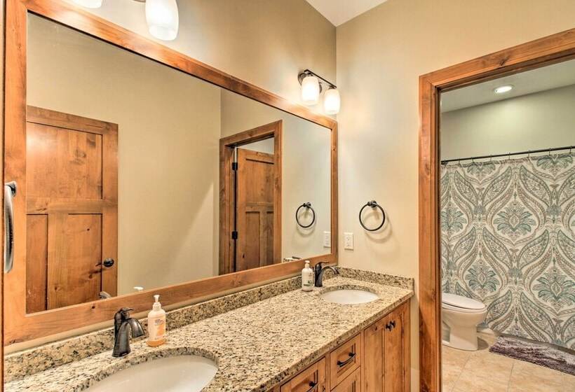 Dock, Hot Tub & Game Room: Luxe Lake Latoka Home