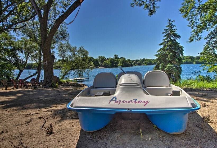 Dock, Hot Tub & Game Room: Luxe Lake Latoka Home