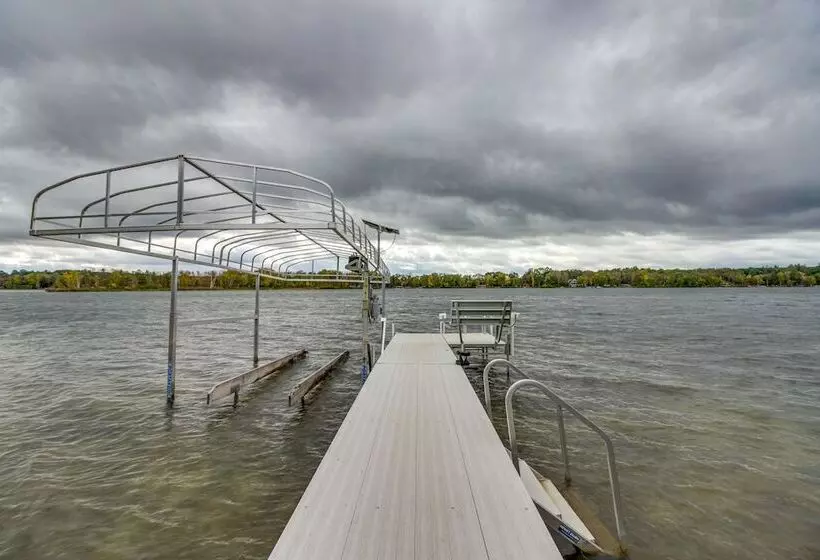 Pequot Lakes Retreat W/ Beach + Fire Pit!