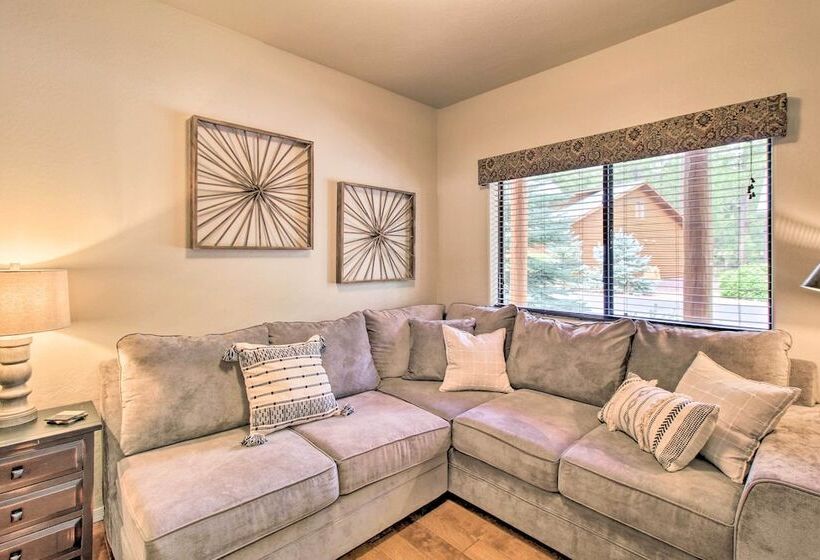 Home W/ Patio In Pinetop Crossing: Walk To Golf!