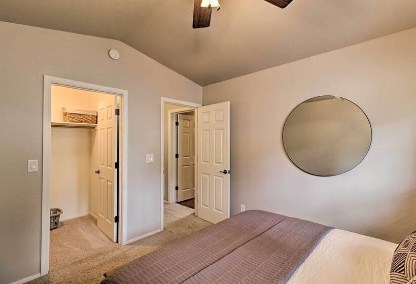 Home W/ Patio In Pinetop Crossing: Walk To Golf!