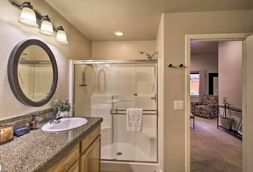 Home W/ Patio In Pinetop Crossing: Walk To Golf!