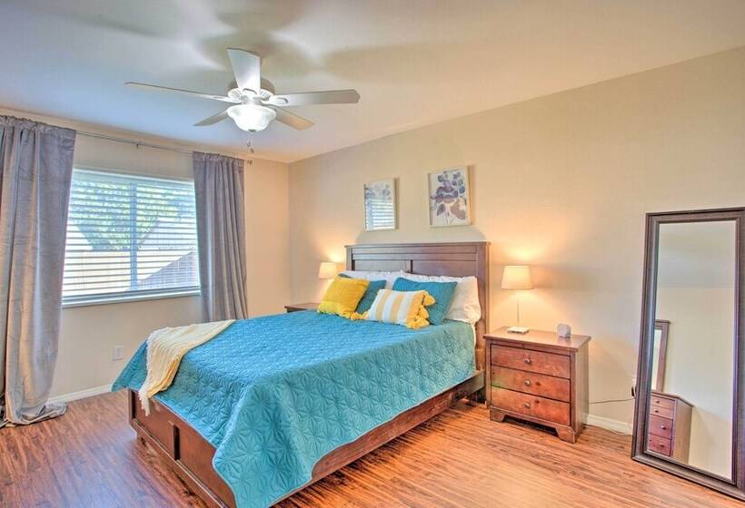 Plano Home W/ Private Yard < 5 Mi To Downtown!