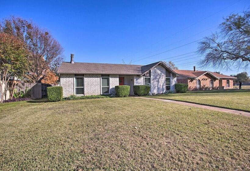 Plano Home W/ Private Yard < 5 Mi To Downtown!