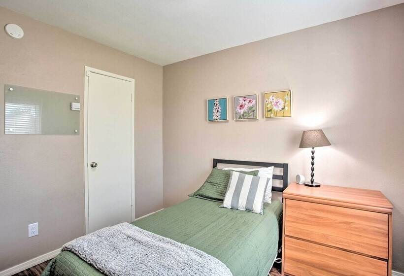 Plano Home W/ Private Yard < 5 Mi To Downtown!