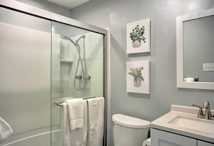 Plano Home W/ Private Yard < 5 Mi To Downtown!