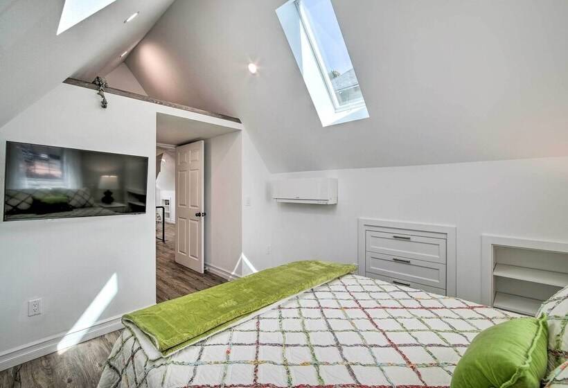 Renovated North Bend Cottage: Near Eateries!