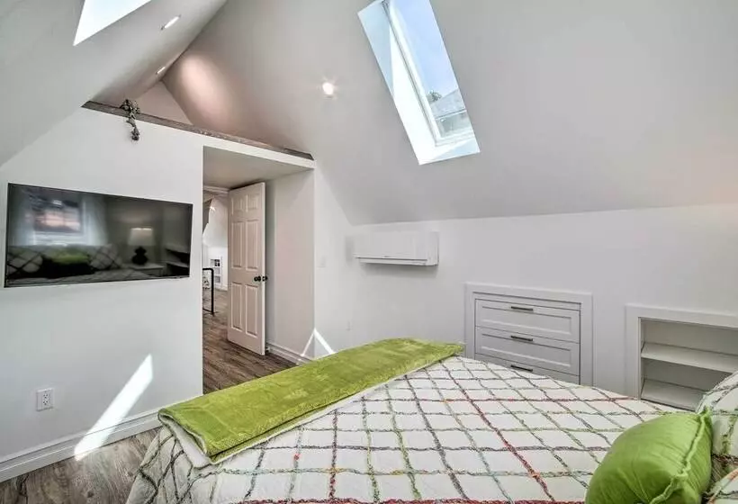 Renovated North Bend Cottage: Near Eateries!