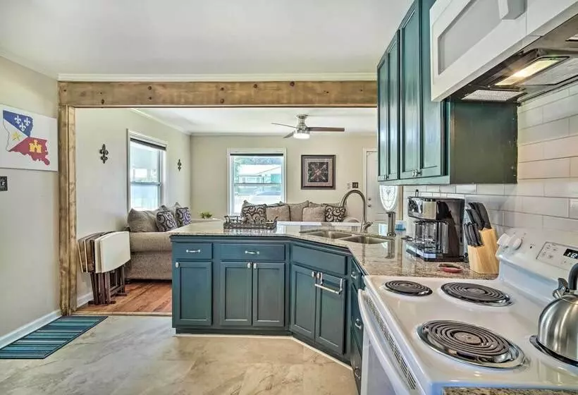 Rustic Fleur De Lis  Charming New Iberia Gem