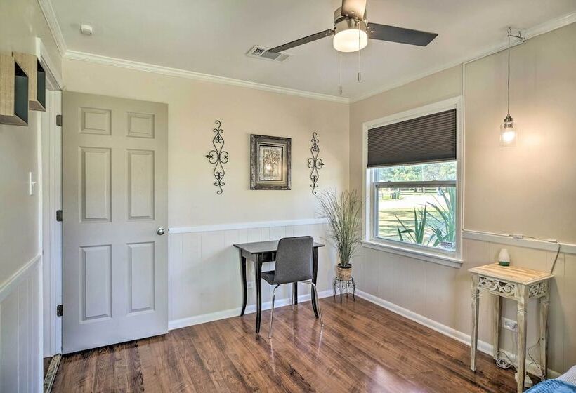 Rustic Fleur De Lis  Charming New Iberia Gem