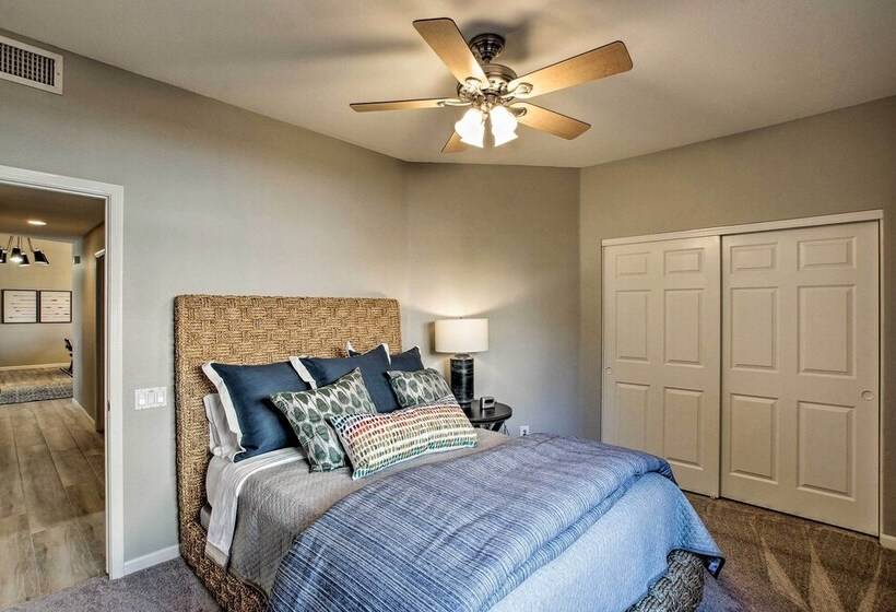 Scottsdale Family Home W/ Private Pool & Hot Tub!