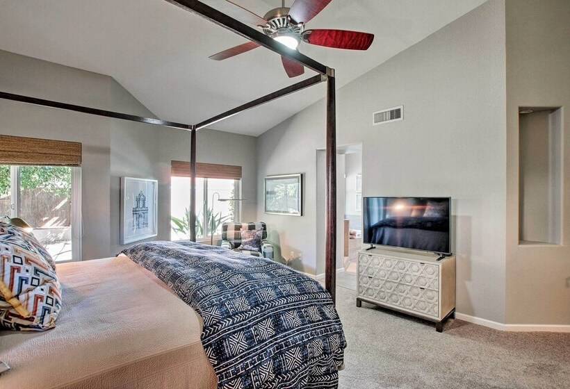 Scottsdale Family Home W/ Private Pool & Hot Tub!