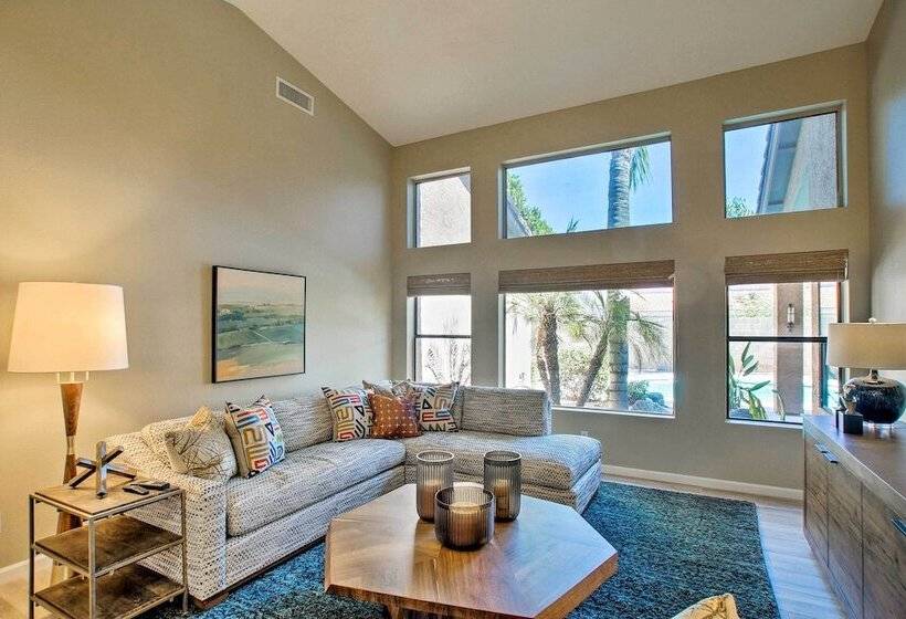 Scottsdale Family Home W/ Private Pool & Hot Tub!