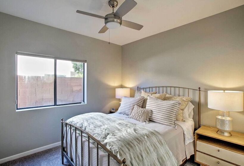 Scottsdale Family Home W/ Private Pool & Hot Tub!