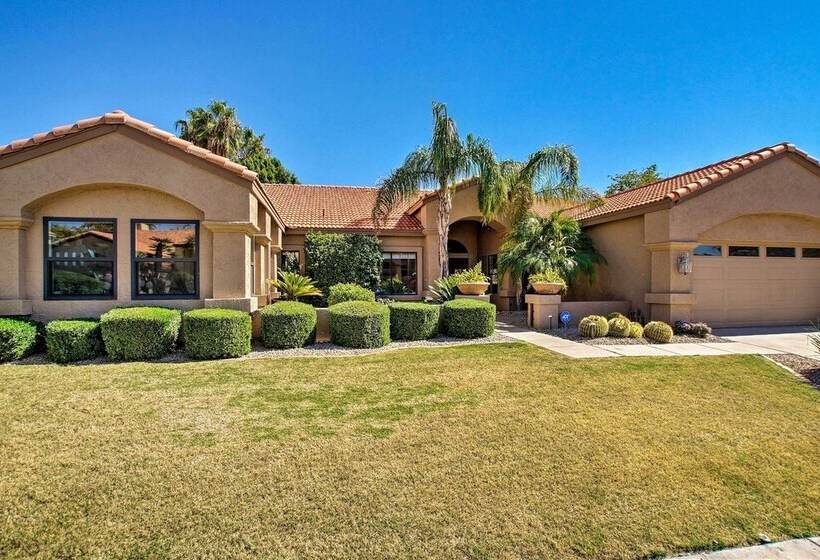 Scottsdale Family Home W/ Private Pool & Hot Tub!