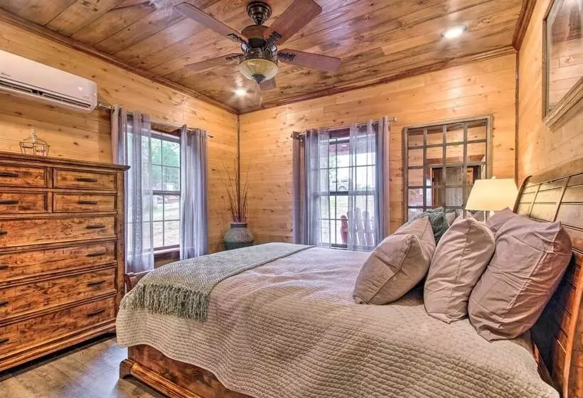 Secluded Log Cabin With Decks, Views & Lake Access