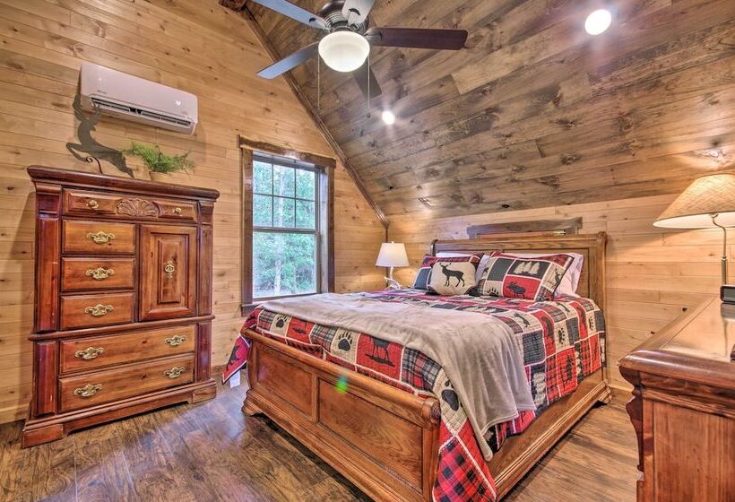 Secluded Log Cabin With Decks, Views & Lake Access