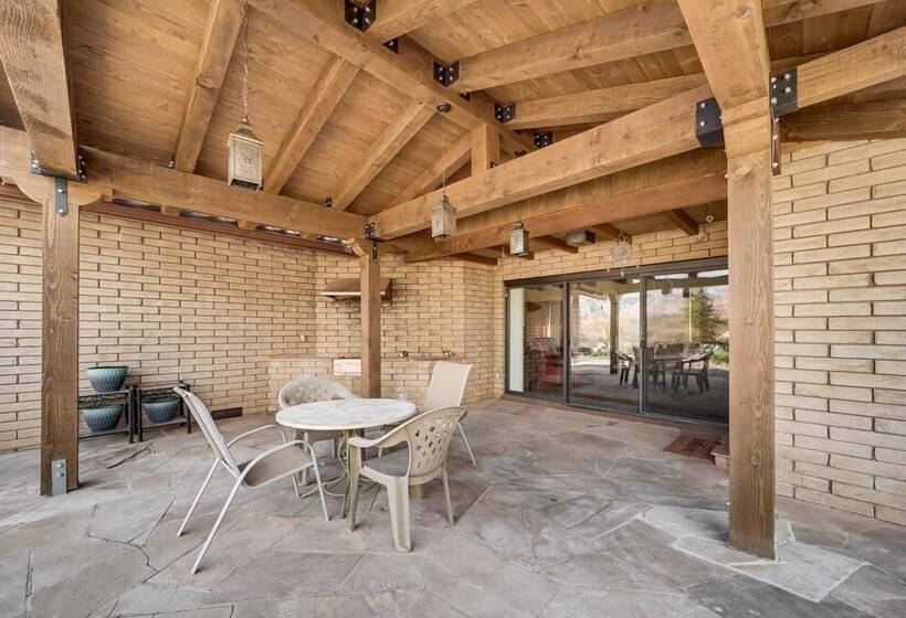 Sedona Home On 1 Acre W/ Pool+red Rock Views!