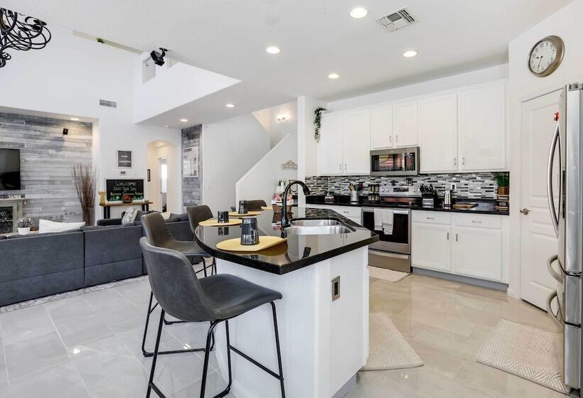 Goodyear Home W/ Pool, Near Spring Training