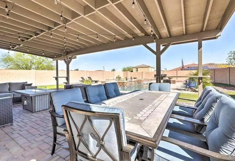 The Doghouse   Hideaway W/ Pool & Outdoor Oasis!