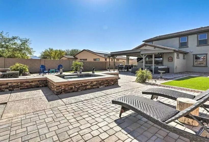 The Doghouse   Hideaway W/ Pool & Outdoor Oasis!