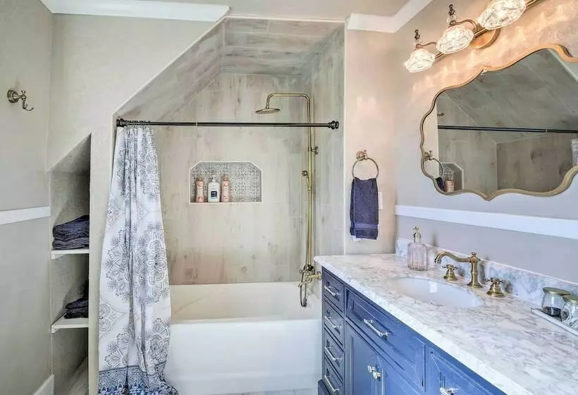 Beautiful Historic Home, Walk To Mineral Lake