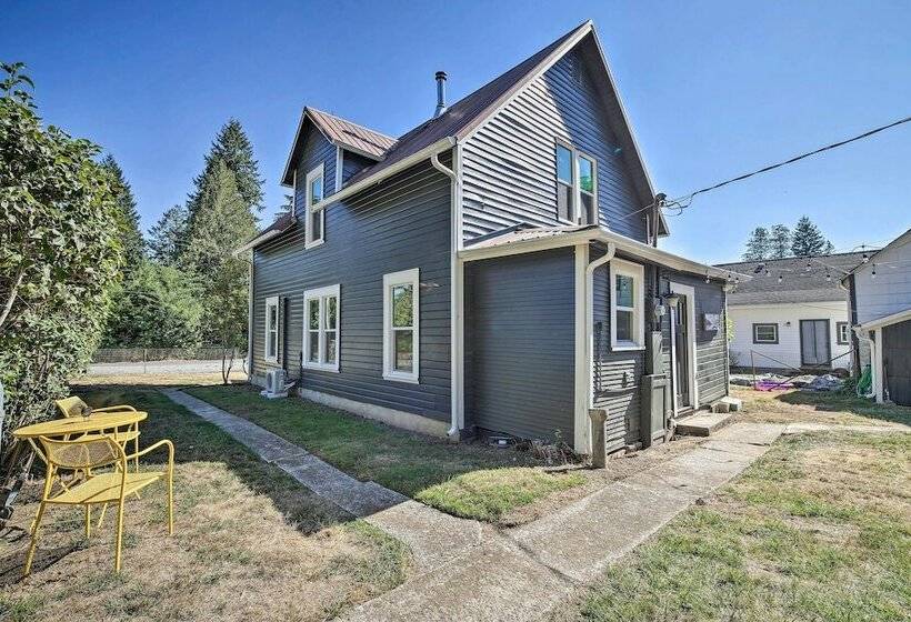 Beautiful Historic Home, Walk To Mineral Lake