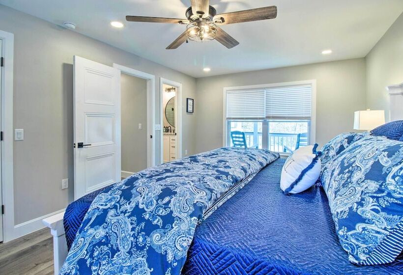 Beautiful Lakeview Home: Near Bull Shoals Lake!