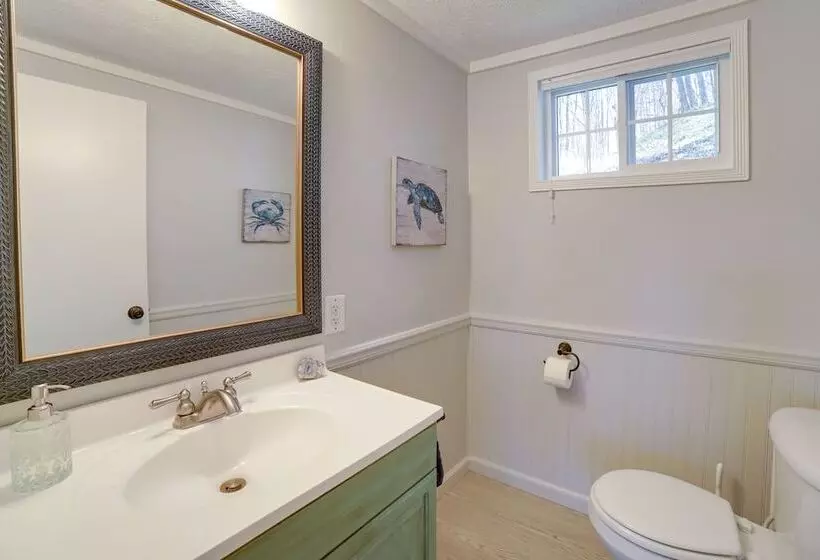 Big Pine Island Lake Cottage W/ Boat Dock & Kayaks